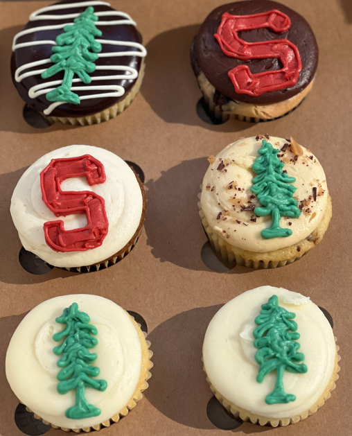 Cupcakes with Stanford tree